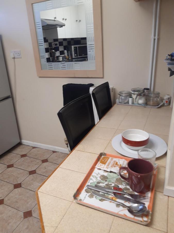 61 Apartman Winchester Kültér fotó